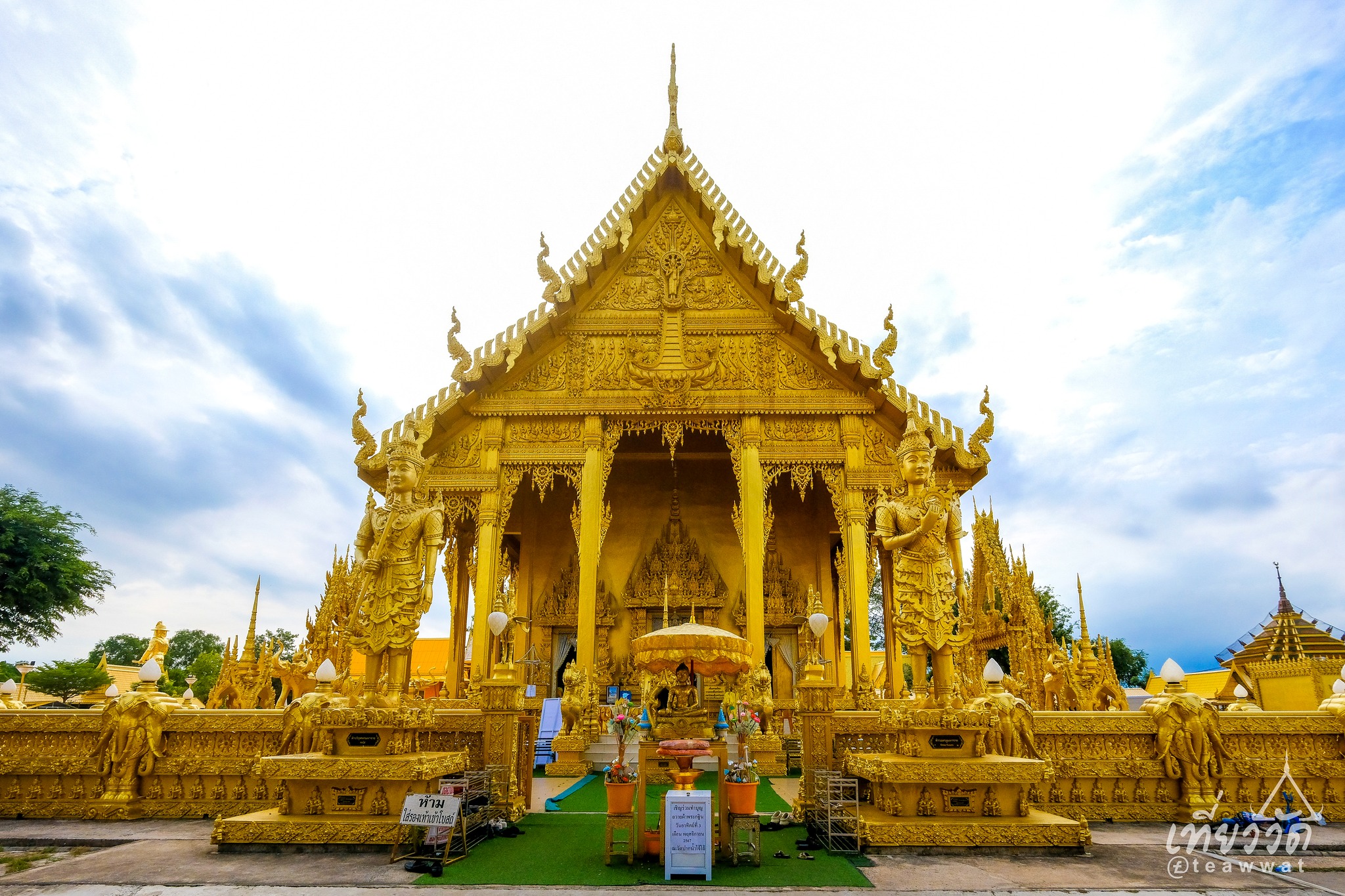 วัดปากน้ำโจ้โล้